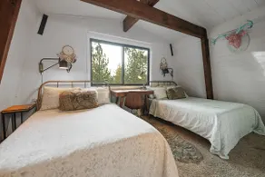 The Ireland Lake House - Image 3