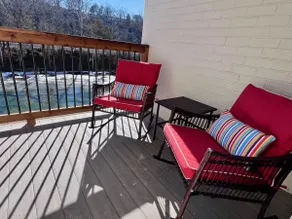 Waters Edge Bungalow-Walk to the Branson Landing! - Image 2