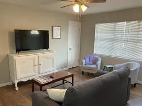 The Purple House • 3BR Near Tarleton & Downtown - Image 2