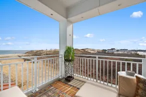 New! 3Bd 3Bth Oceanfront / Pool / Gym / Beach - Image 3