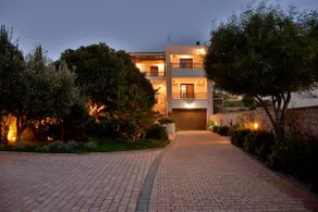 Krissa Villa - Image 5