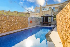 Solaris Holiday Home - Image 2