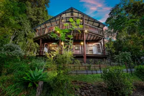 Pole home in paradise at Kuranda - Image 2