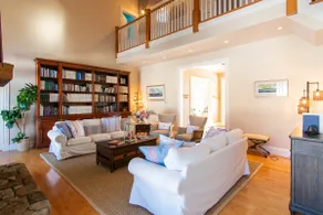 GORGEOUS HOME w/FANTASTIC VIEWS-10 MINS TO CAMDEN! - Image 4