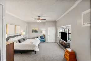 Owasso Home/ 5 beds 2 bath/ King - Image 3
