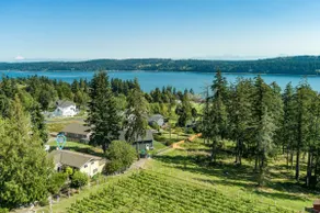 2-Story Whidbey Home w/ Mountain & Harbor Views - Image 3
