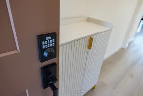 Modern Charming 4BR Home Family-Friendly Fast WiFi - Image 5