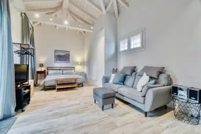 Loft with Vineyard on the Bolognese Hills - Image 2