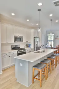 Exquisite New End Unit Private Backyard Townhome - Image 5
