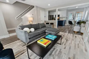Urban oasis in vibrant Montrose - Image 2