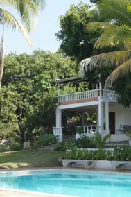 Natural paradise with pool - Image 4