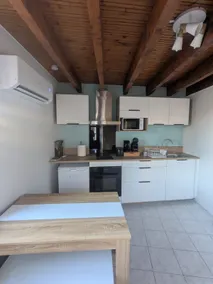 Old townhouse - Image 4