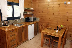 Cabin in the valley of Yesod HaMa'ala - Image 2