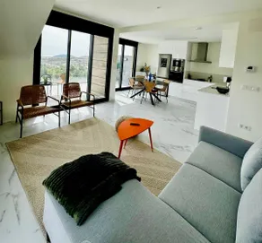 Beautiful Duplex View - Image 5