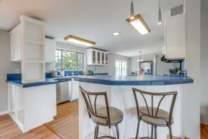 Charming Home, Fire Pit and Pet Friendly! - Image 5