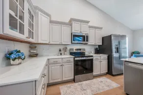Families-private heated pool & hot tub-pickle ball - Image 3