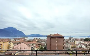 Elegant penthouse with lake view - Image 2