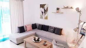 Neraidas home on the sea - Image 3