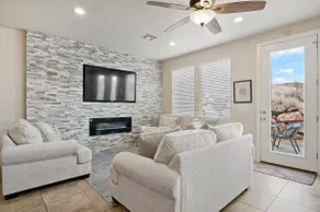 Family+Pet Friendly Pool+EV Charger @CoralCanyon - Image 5