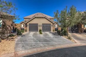 Family+Pet Friendly Pool+EV Charger @CoralCanyon - Image 4