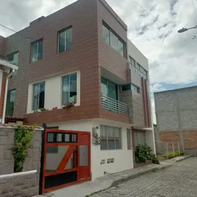 Cozy apartment near Universities with free parking - Image 4