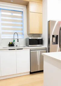 Elegant Stylish Modern Residence - Image 3