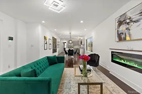 Detroit Downtown Nearby Detached Villa Ten Minutes Drive to All Attractions Newly Renovated Featured on Famous American TV Shows - Image 2