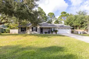 NO PET FEES, fenced yard, 2.5 miles to beach - Image 4