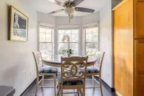 NO PET FEES, fenced yard, 2.5 miles to beach - Image 3