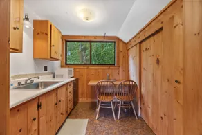 Guest studio with water access - Image 5