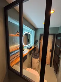 Deluxe apartment with 2 bedrooms No. 2 - Image 2
