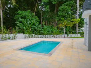 Cozy 2BD Condo, Near Beach - Image 4
