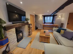 Cosy cottage in Bibury & parking - Image 2