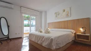 SeaHomes Vacations - Villa Chill & Pool 200m Beach - Image 5