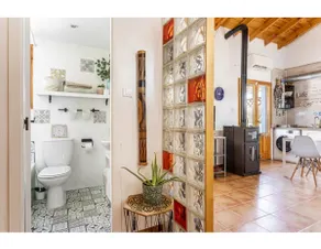 Cute & Cozy Little House - Image 5