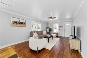 Historic Downtown Cottage - Image 3