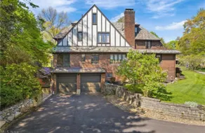 Stan Hywet, Highland Square - Sleeps 12 - Image 2
