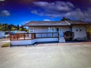 Creekside Bungalow-Lake and Dune Access - Image 3