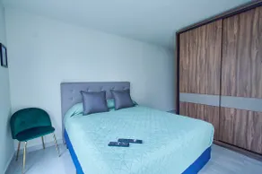 Emerald Studio: Minimalist Touch in Camarones - Image 2