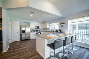 The Corner Peace | Private Pool 3BR Home |5 Beds - Image 4