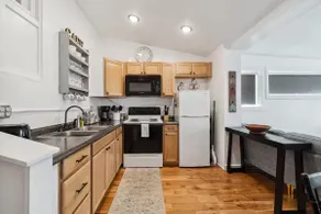 Cozy 1BDR APT in Vibrant Downtown Geneva - Image 4