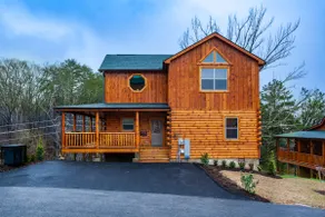 Swimming Bears Lodge 2 with Pool Hot Tub and Theater - Image 4