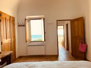 Beautiful apartment with sea view - Image 4