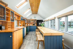 Cabin - Heated pool & hot tub - Image 4