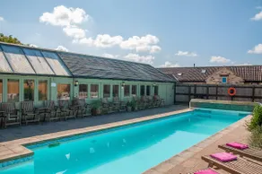 Cabin - Heated pool & hot tub - Image 5
