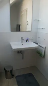 New, beautiful apartment - Image 5