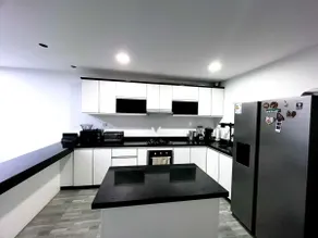 Cozy apartment near the beach - Image 5