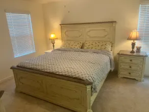 The Cozy Spot In Hampton! - Image 5