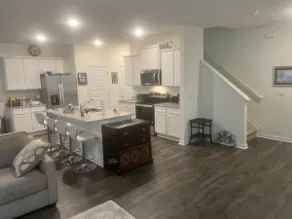 The Cozy Spot In Hampton! - Image 2