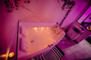 House of Love - Jacuzzi 2 people & Hanging net - Image 2